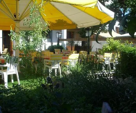 Central Guest house 3*